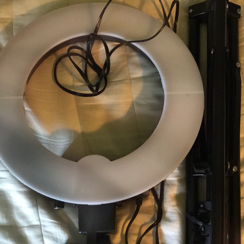 Ring light